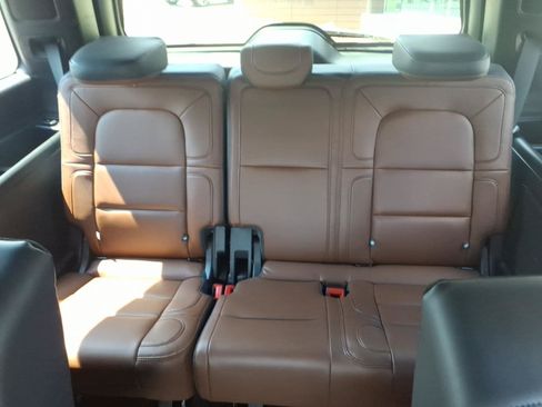 Used 2024 Lincoln Navigator Reserve AWD/4WD image 14