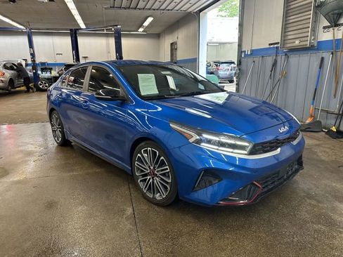 Used 2022 Kia Forte GT w/ GT Technology Package FWD image 12
