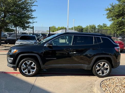 Used 2019 Jeep Compass Limited AWD/4WD image 2
