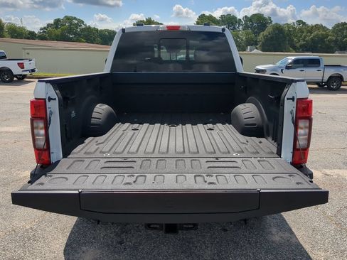 Certified 2022 Ford F350 XLT w/ XLT Premium Package AWD/4WD image 11