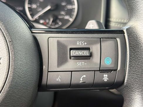 Used 2023 Nissan Rogue SV AWD/4WD image 23