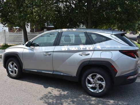 Used 2022 Hyundai Tucson SE AWD/4WD image 9