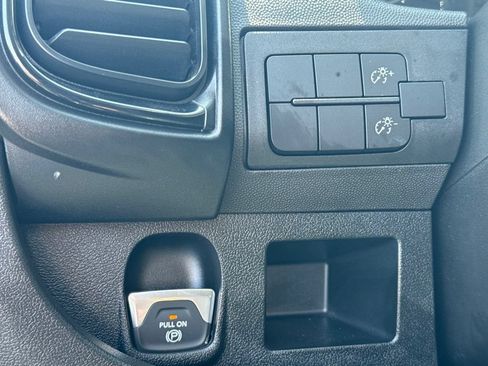 Used 2023 RAM ProMaster 2500 FWD image 33
