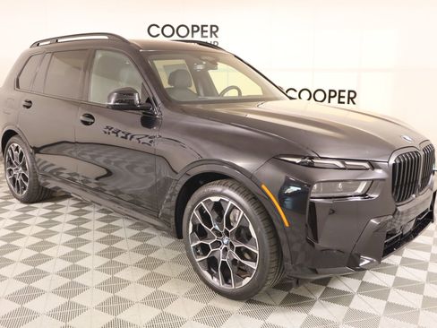 New 2026 BMW X7 xDrive40i w/ M Sport Package AWD/4WD image 1