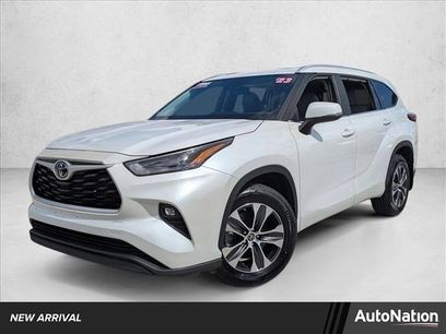 Used 2023 Toyota Highlander XLE