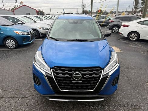 Used 2021 Nissan Kicks S image 2