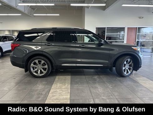 Used 2020 Ford Explorer Platinum w/ Premium Technology Package AWD/4WD image 10