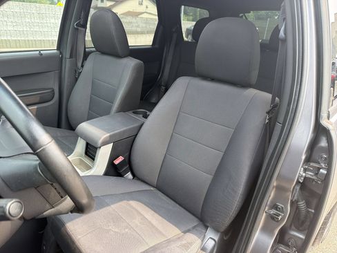 Used 2012 Ford Escape XLT AWD/4WD image 17