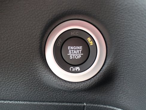 New 2026 Chrysler Pacifica Select image 20