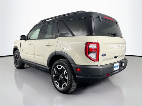 Used 2024 Ford Bronco Sport Outer Banks w/ Tech Package AWD/4WD image 4