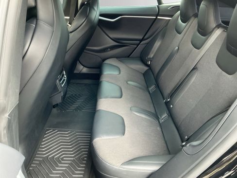 Used 2017 Tesla Model S 75 RWD image 13