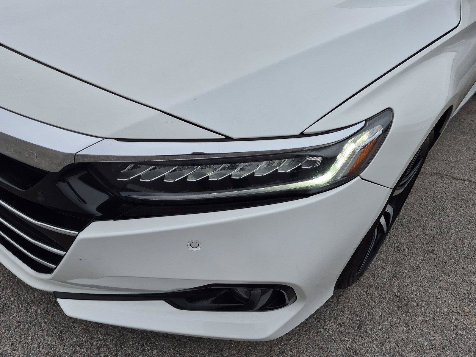 Used 2021 Honda Accord Touring image 9