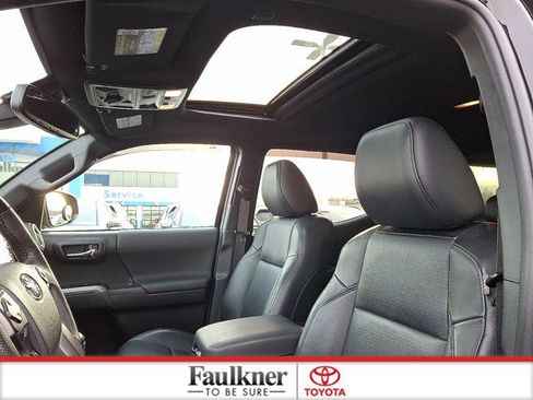 Certified 2023 Toyota Tacoma TRD Off-Road w/ TRD Premium Off Road Package image 14