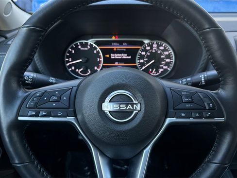 Used 2025 Nissan Sentra SV w/ All-Weather Package image 24