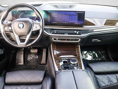 Used 2024 BMW X5 xDrive50e image 24