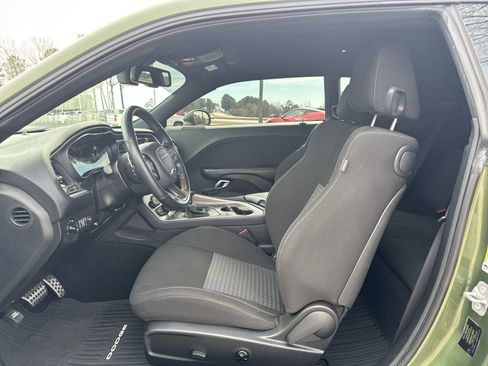 Used 2021 Dodge Challenger R/T w/ Blacktop Package image 16