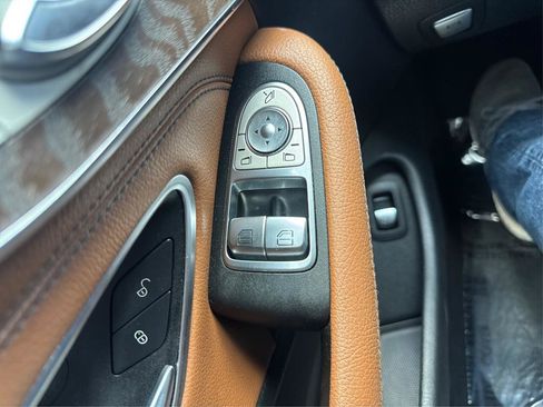 Used 2018 Mercedes-Benz C 300 4MATIC Coupe image 26