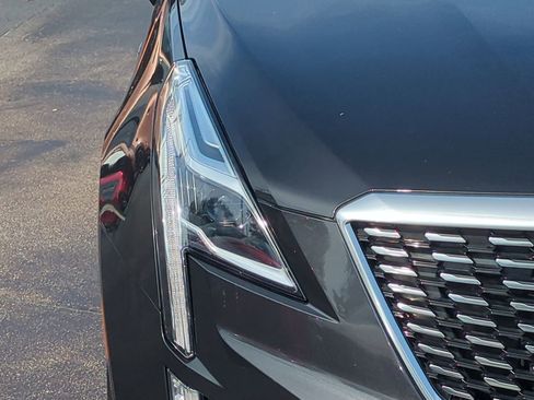 Used 2020 Cadillac XT5 Premium Luxury image 9