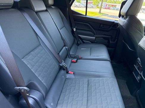 Used 2026 Toyota 4Runner TRD Off-Road Premium AWD/4WD image 14