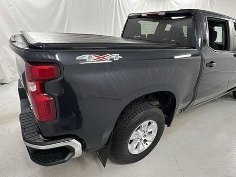 Used 2022 Chevrolet Silverado 1500 LT image 3