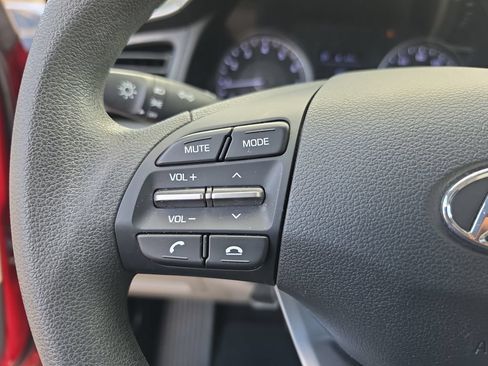 Used 2020 Hyundai Elantra SE w/ Cargo Package (C1) FWD image 19