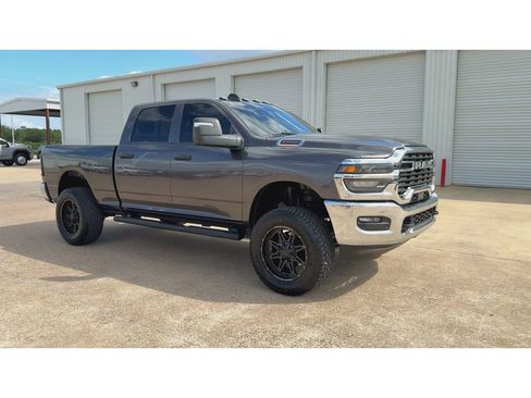 Used 2025 RAM 2500 Tradesman AWD/4WD image 2