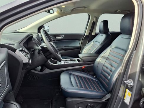 Used 2023 Ford Edge SEL w/ Sport Appearance Package image 12