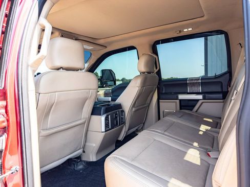 Used 2017 Ford F250 Lariat w/ Lariat Ultimate Package AWD/4WD image 8