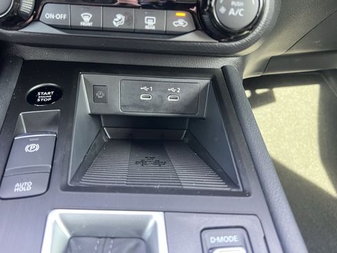 New 2026 Nissan Kicks SV FWD image 8