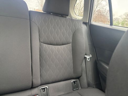 Used 2025 Toyota Corolla Cross LE image 35