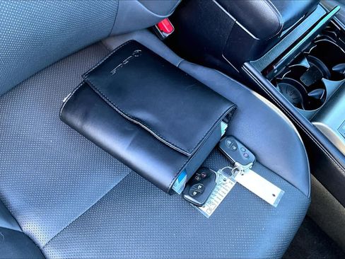 Used 2019 Lexus GX 460 Premium image 20