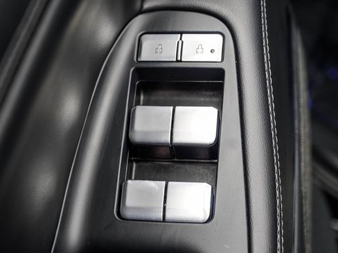 Used 2025 Lincoln Navigator Reserve image 38