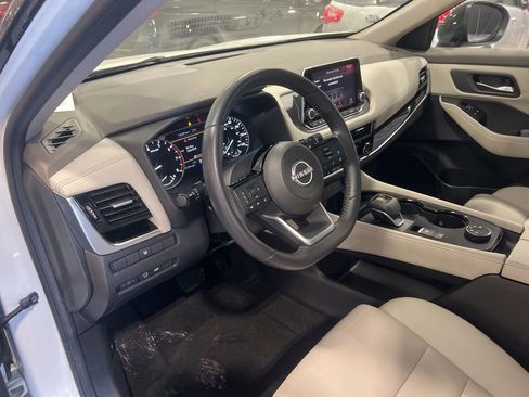 Certified 2023 Nissan Rogue SL image 6