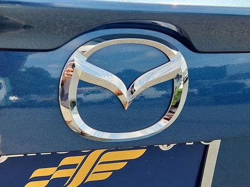 Used 2018 MAZDA MAZDA3 Grand Touring FWD image 31