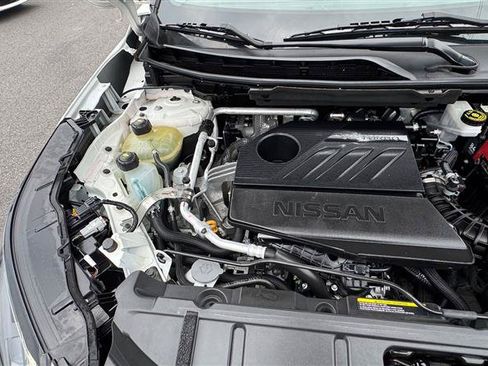 Used 2023 Nissan Rogue S AWD/4WD image 31