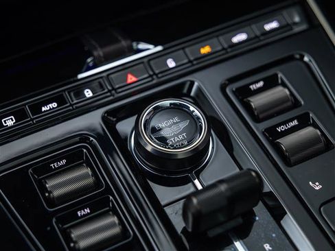 New 2026 Aston Martin DBX 707 image 9