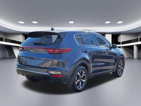 Used 2021 Kia Sportage LX image 5