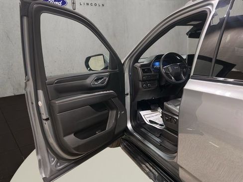 Used 2023 Chevrolet Tahoe RST image 11