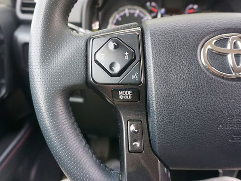 Used 2021 Toyota 4Runner TRD Off-Road AWD/4WD image 8