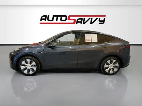 Used 2024 Tesla Model Y Long Range AWD/4WD image 4