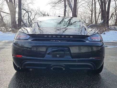 Used 2019 Porsche 718 Cayman image 6