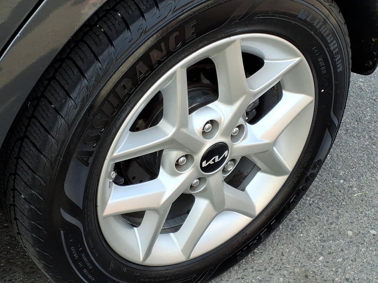 Used 2022 Kia Soul LX w/ Technology Package FWD image 9