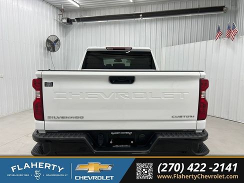 Used 2024 Chevrolet Silverado 2500 Custom w/ Custom Value Package AWD/4WD image 4