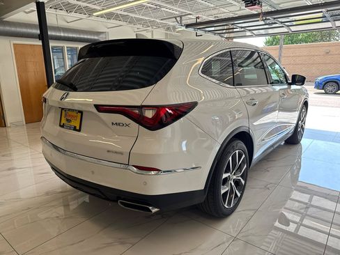 Used 2024 Acura MDX SH-AWD w/ Technology Package image 5
