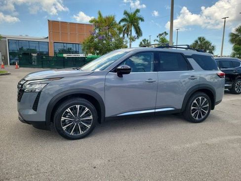 Certified 2026 Nissan Pathfinder Platinum w/ Cargo Package FWD image 9