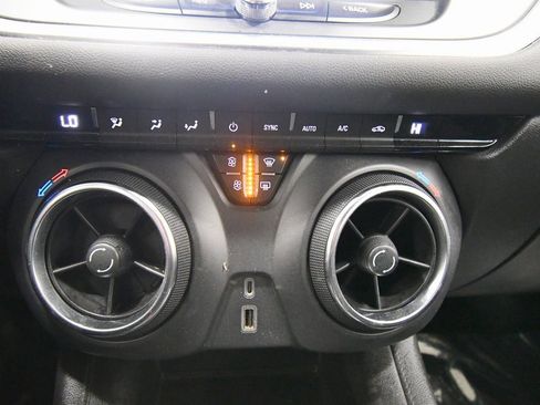 Used 2021 Chevrolet Blazer LT w/ LPO, Black Accent Package image 26