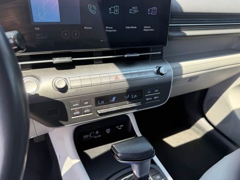 Used 2024 Hyundai Kona SEL AWD/4WD image 19