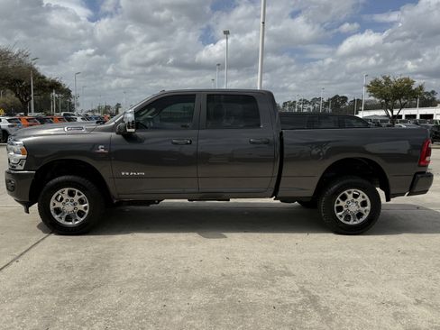 Used 2024 RAM 2500 Laramie image 8