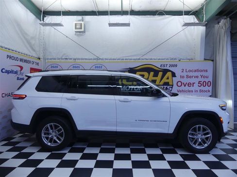 Used 2023 Jeep Grand Cherokee L Laredo w/ Luxury Tech Group I AWD/4WD image 26