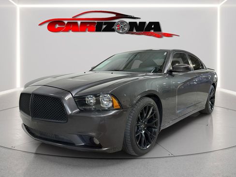 Used 2014 Dodge Charger R/T RWD image 4